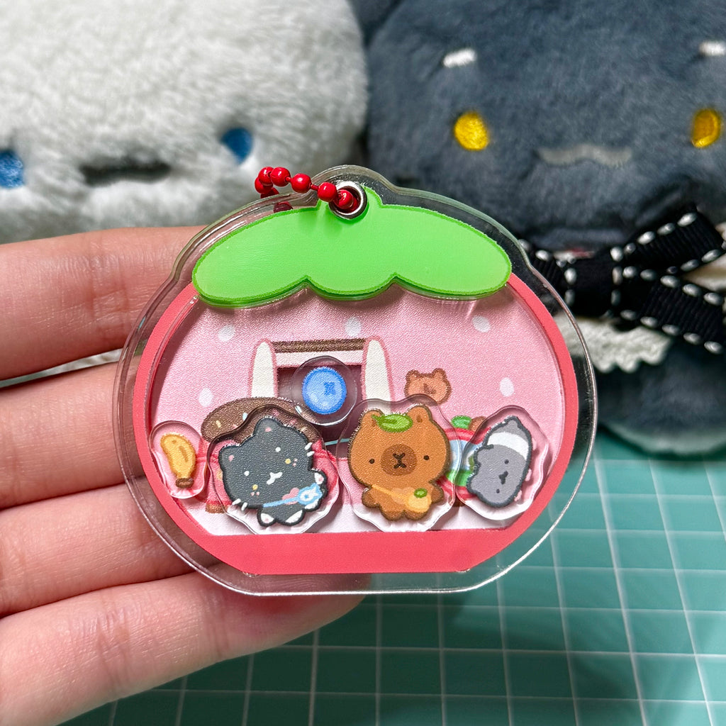 D.I.Y. Strawberry House Shaker 🍓